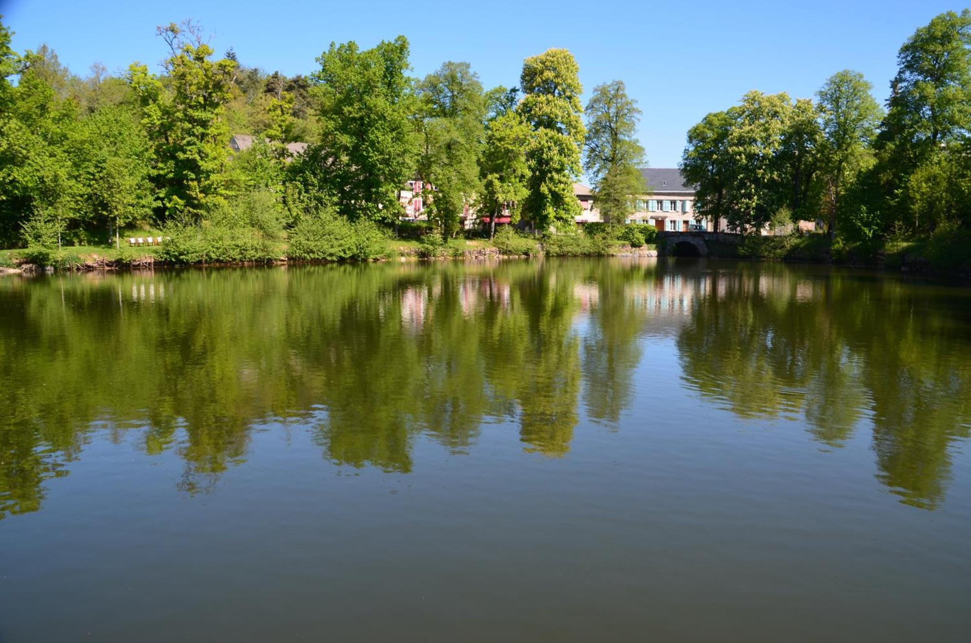 Готель Relais Du Bois Du Four Saint-Leons Екстер'єр фото